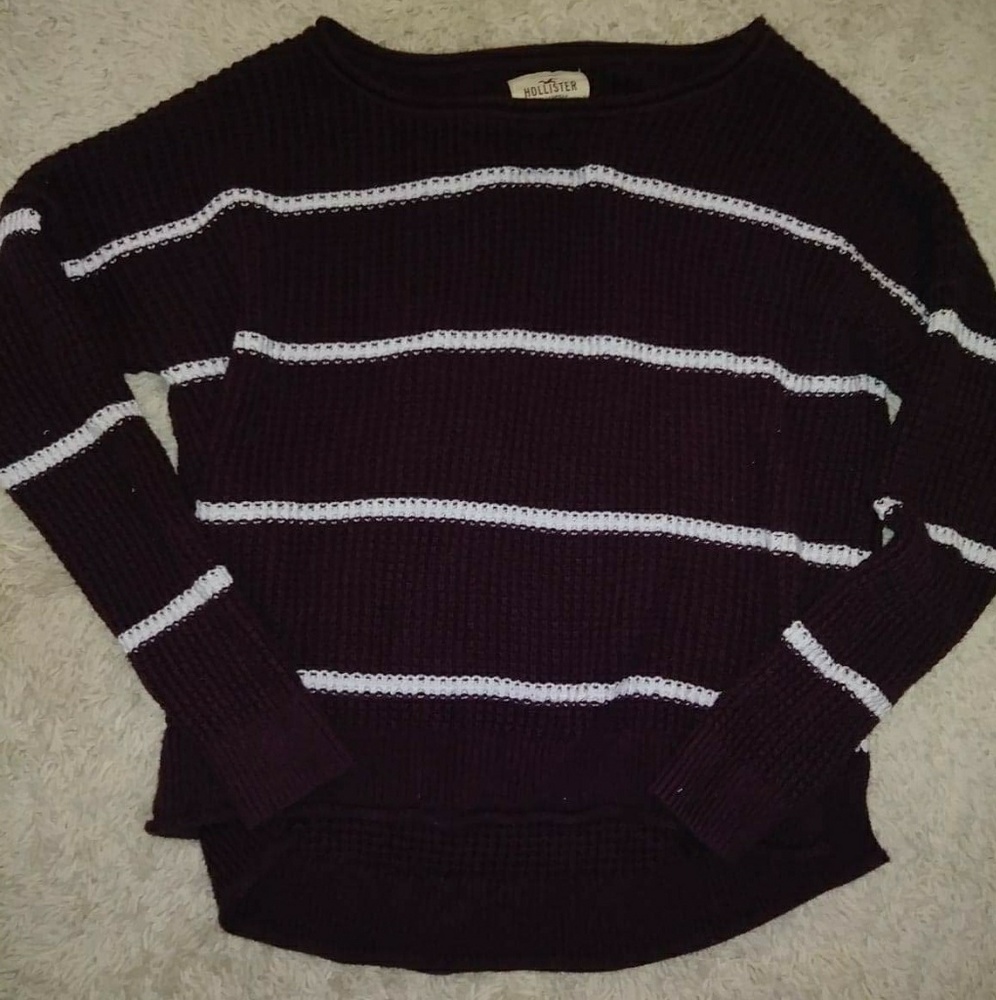 Maroon Hollister Sweater